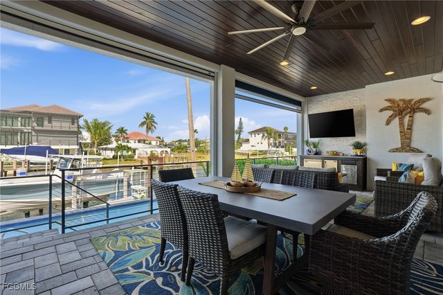 427 Willet AVE, Naples, FL 34108