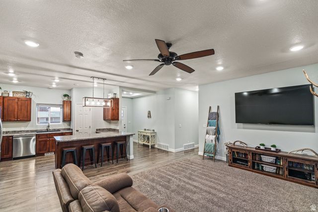 847 S 300 E, Monroe, UT 84754