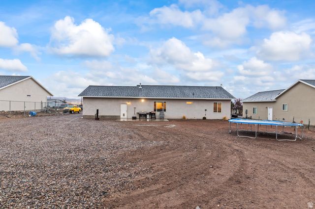 847 S 300 E, Monroe, UT 84754