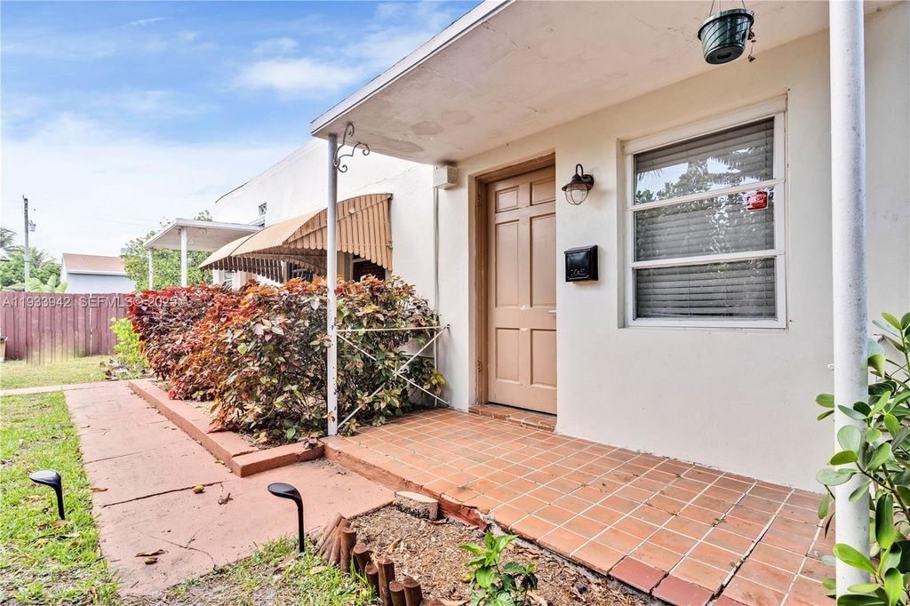 427 NE 107th Street 2, Miami, FL 33161