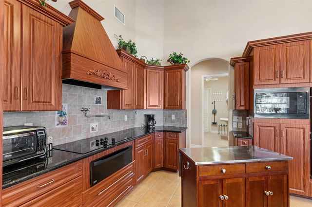 1935 SE 26TH STREET, Cape Coral, FL 33904