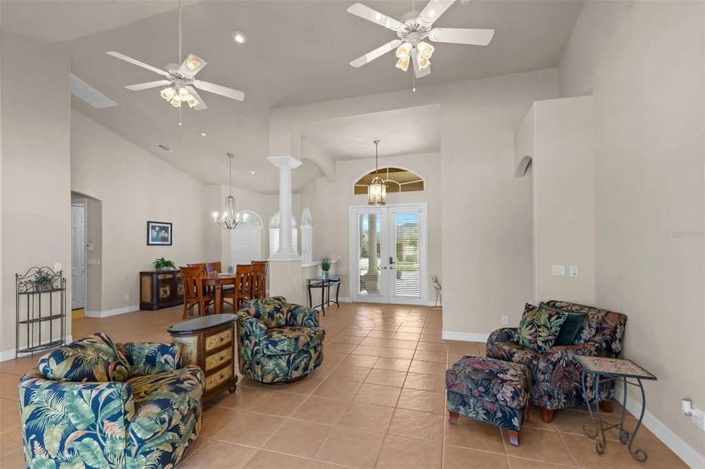 Image 13 of property listing at 1935 SE 26TH STREET, Cape Coral, FL 33904