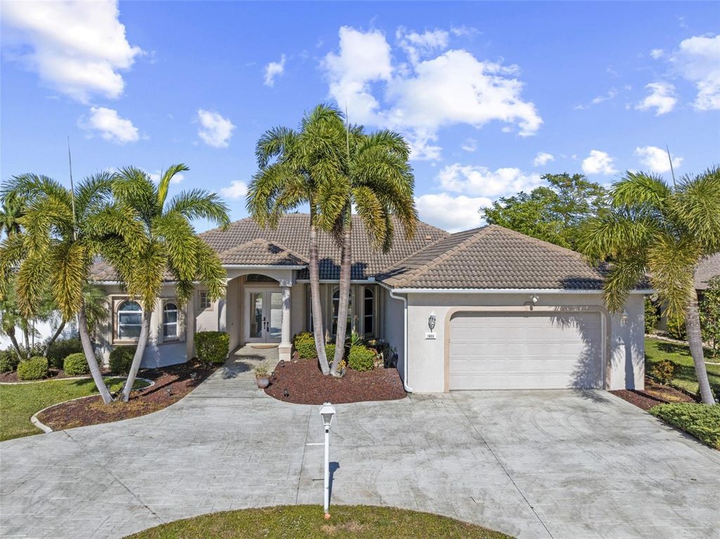 Image 29 of property listing at 1935 SE 26TH STREET, Cape Coral, FL 33904