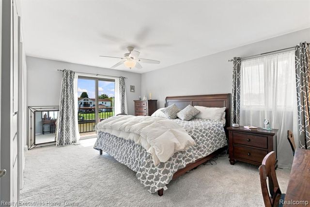 2900 Woodstock Circle, Port Huron, MI 48060