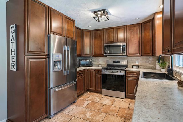 946 BOYER Road, Harborcreek, PA 16511