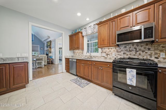 203 Megan Loop S, Hertford, NC 27944