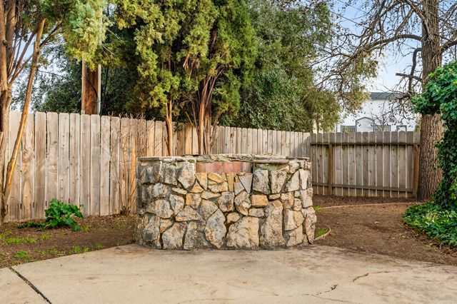 6551 El Camino Drive, Redding, CA 96001