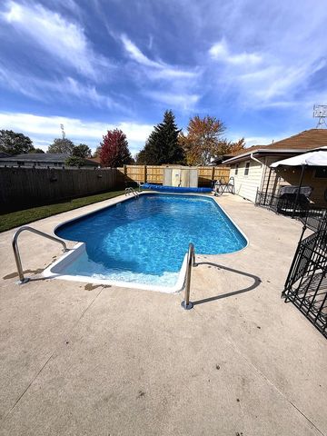 6105 68th STREET, Kenosha, WI 53142