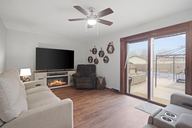 6105 68th STREET, Kenosha, WI 53142