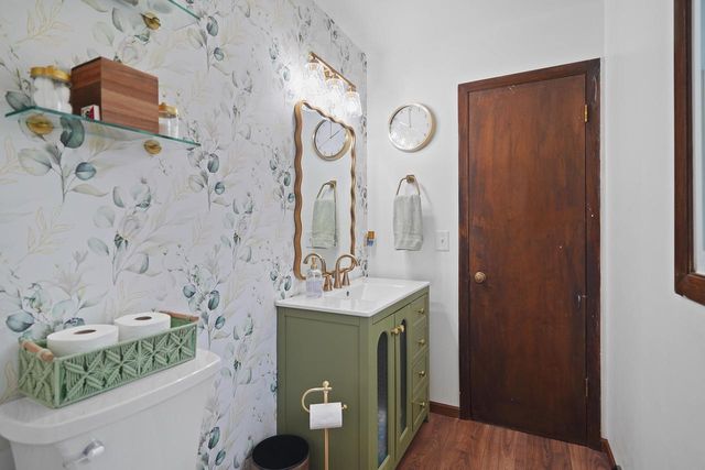 6105 68th STREET, Kenosha, WI 53142