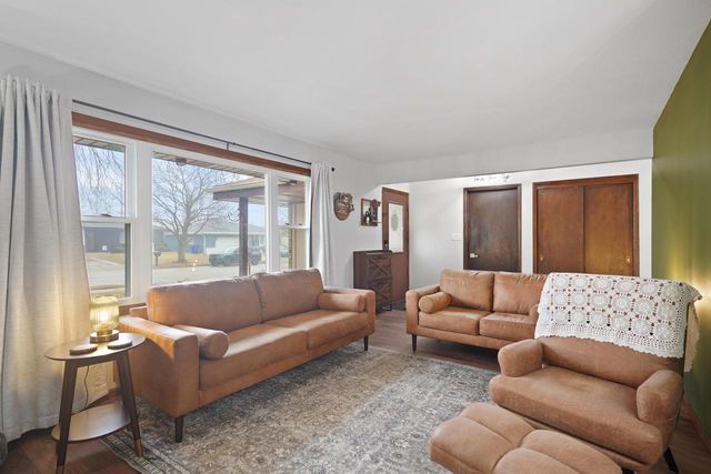 6105 68th STREET, Kenosha, WI 53142