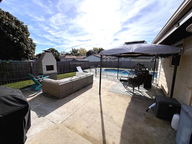 6105 68th STREET, Kenosha, WI 53142