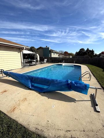 6105 68th STREET, Kenosha, WI 53142