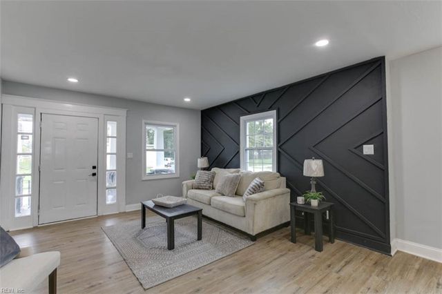 2832 Stanhope AVE, Norfolk, VA 23504