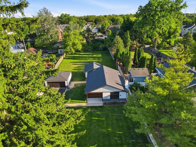 134 E Morrison Avenue, Mount Prospect, IL 60056
