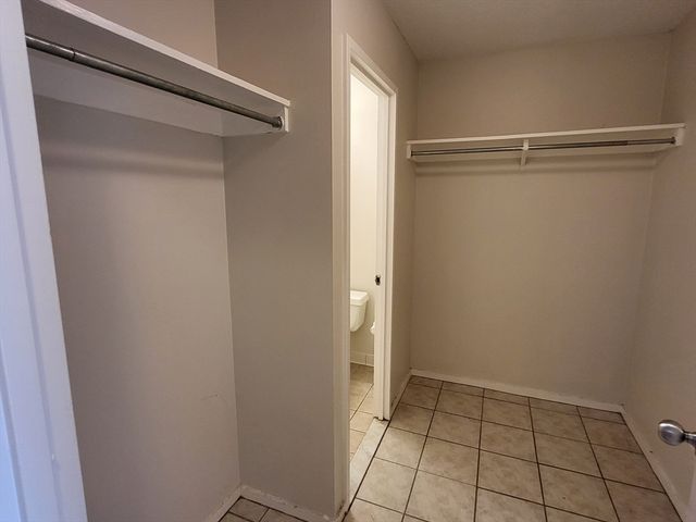 44 Washington St. 206, Brookline, MA 02445