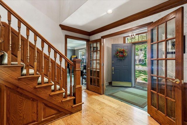 1837 S LEE STREET, Appleton, WI 54915