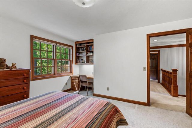 1837 S LEE STREET, Appleton, WI 54915