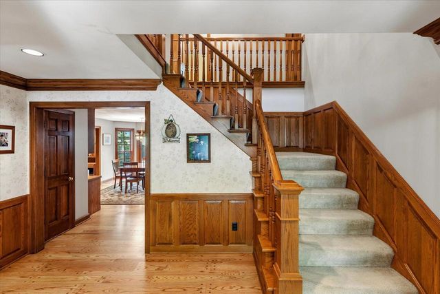 1837 S LEE STREET, Appleton, WI 54915