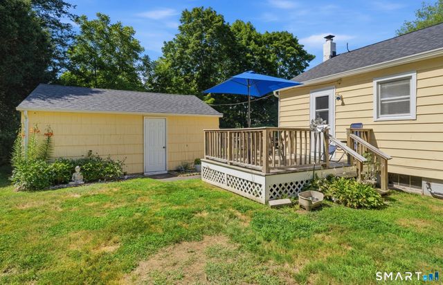 5 Blackwell Road, Old Lyme, CT 06371