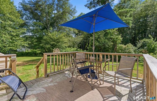 5 Blackwell Road, Old Lyme, CT 06371