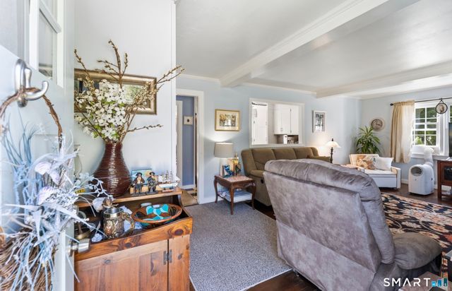 5 Blackwell Road, Old Lyme, CT 06371
