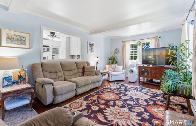 5 Blackwell Road, Old Lyme, CT 06371