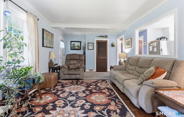 5 Blackwell Road, Old Lyme, CT 06371