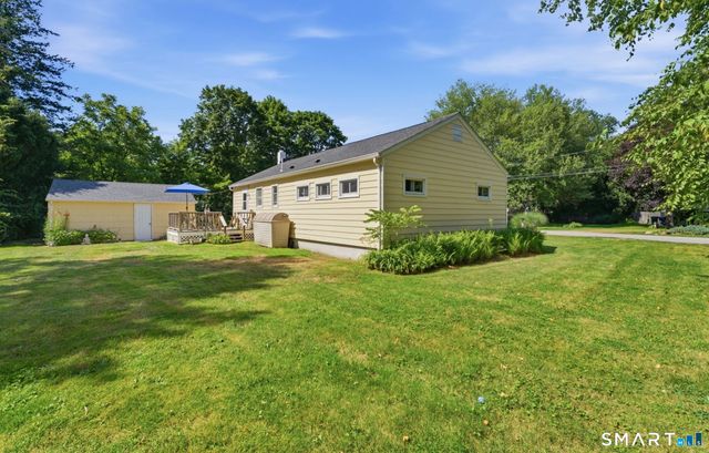 5 Blackwell Road, Old Lyme, CT 06371