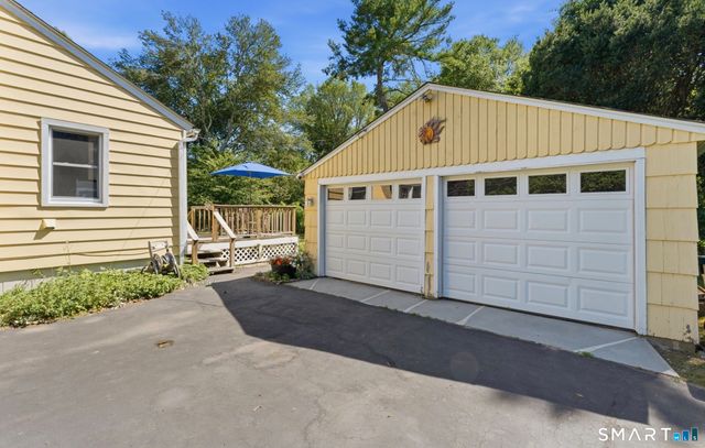 5 Blackwell Road, Old Lyme, CT 06371