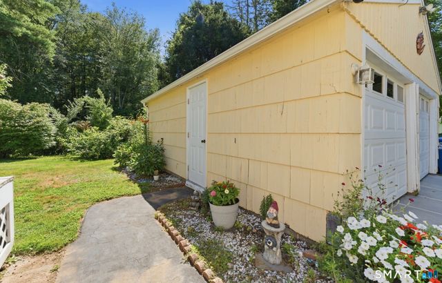 5 Blackwell Road, Old Lyme, CT 06371