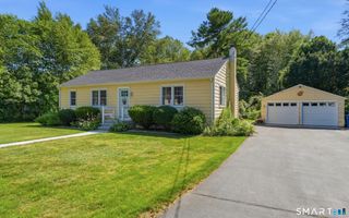 5 Blackwell Road, Old Lyme, CT 06371