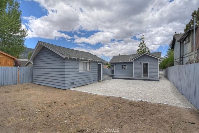 913 Sequoia Drive, Big Bear City, CA 92314
