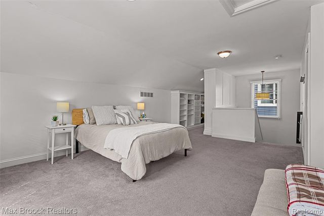 1840 Washington Boulevard, Birmingham, MI 48009