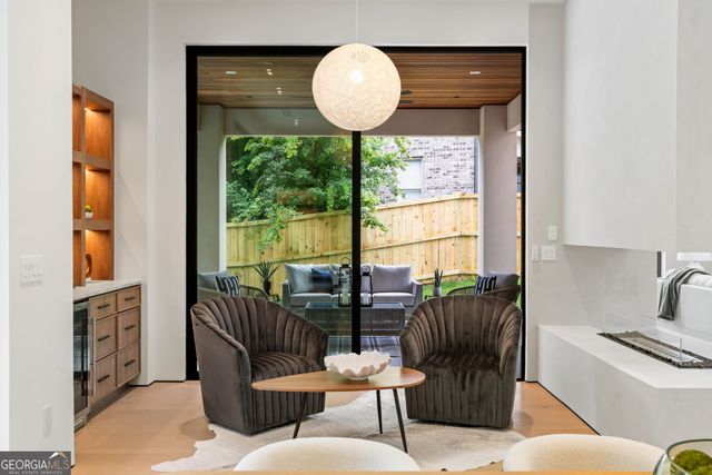 16 Bonnie Lane, Sandy Springs, GA 30328