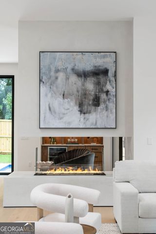 16 Bonnie Lane, Sandy Springs, GA 30328