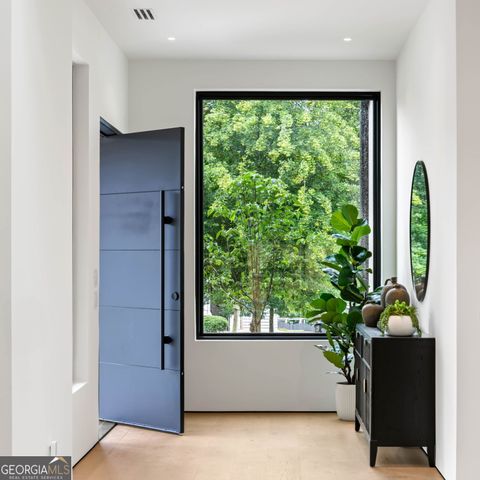 16 Bonnie Lane, Sandy Springs, GA 30328