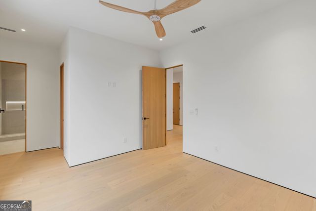 16 Bonnie Lane, Sandy Springs, GA 30328