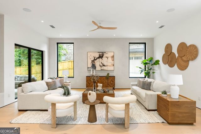 16 Bonnie Lane, Sandy Springs, GA 30328