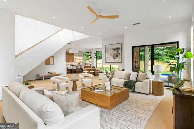 16 Bonnie Lane, Sandy Springs, GA 30328