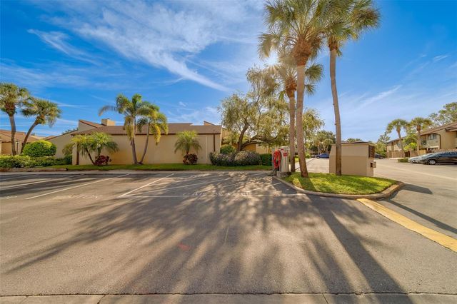 890 N VILLAGE DRIVE N 103, St Petersburg, FL 33716