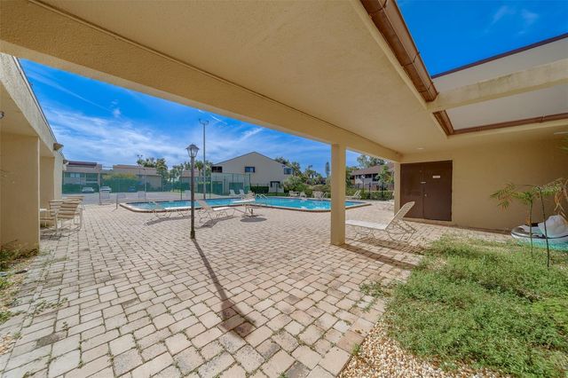 890 N VILLAGE DRIVE N 103, St Petersburg, FL 33716