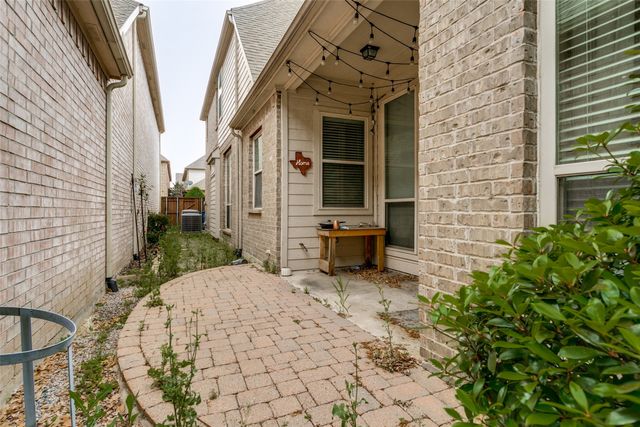 224 Wallington Way, Lewisville, TX 75067