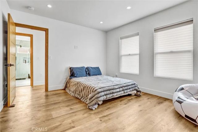 6900 Corbin Avenue, Reseda, CA 91335