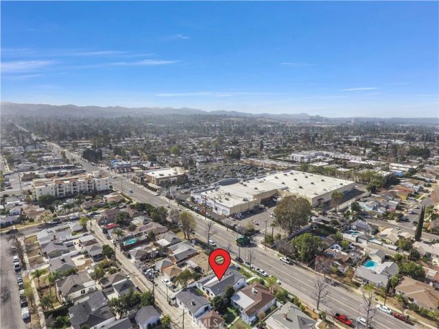 6900 Corbin Avenue, Reseda, CA 91335
