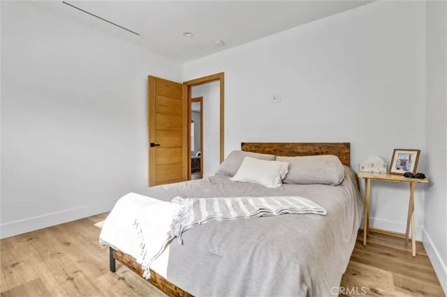 6900 Corbin Avenue, Reseda, CA 91335