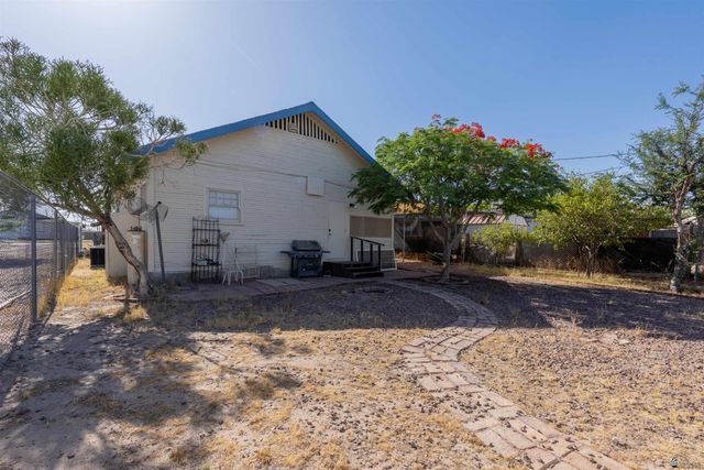 912 S 3 Ave, Yuma, AZ 85364