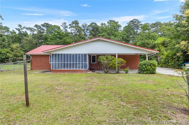 344 S 4th Street, St Pauls, NC 28384