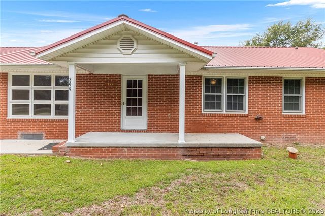 344 S 4th Street, St Pauls, NC 28384