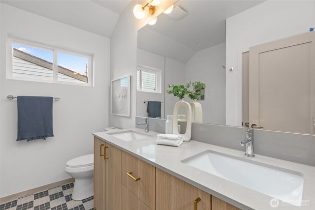 3550 S Dawson Street, Seattle, WA 98118